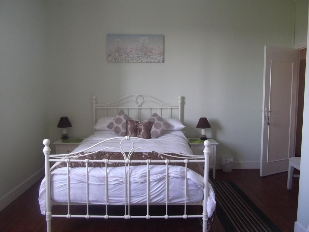 Scott Vacances Chambres D'Hotes Gondeville 자르나크 객실 사진