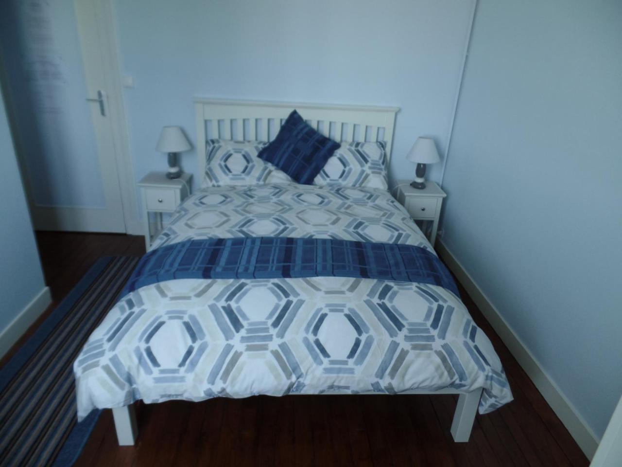 Scott Vacances Chambres D'Hotes Gondeville 자르나크 외부 사진